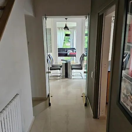 Maison 3 *