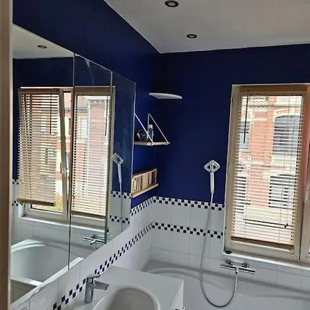 Maison 3 *