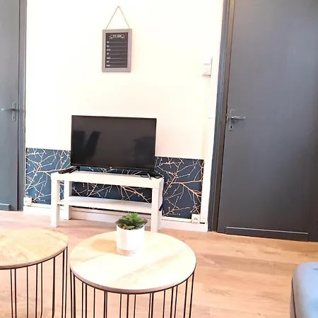 Maison 3 *